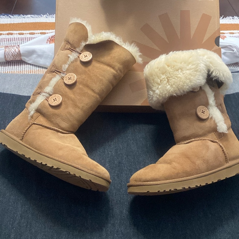 Ugg tall suede boots. Great condition. W Bailey Button Triplet